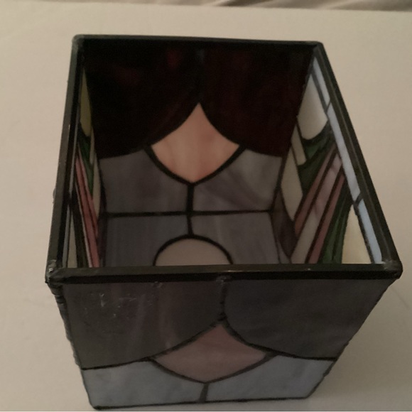 StainedGlass Boutique Tissue Holder - Picture 4 of 4